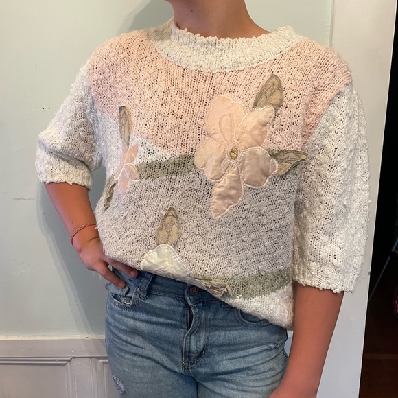 Vintage Shenanigans Floral Appliqué Short Sleeve Textured Sweater Size L… - Picture 5 of 10